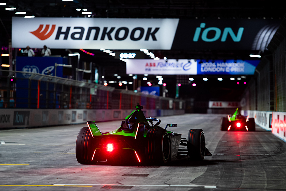 Pascal_Wehrlein_se_corona_campeón_del_mundo_de_Fórmula_E_2024_en_el_Hankook_E_Prix_de_Londres_1